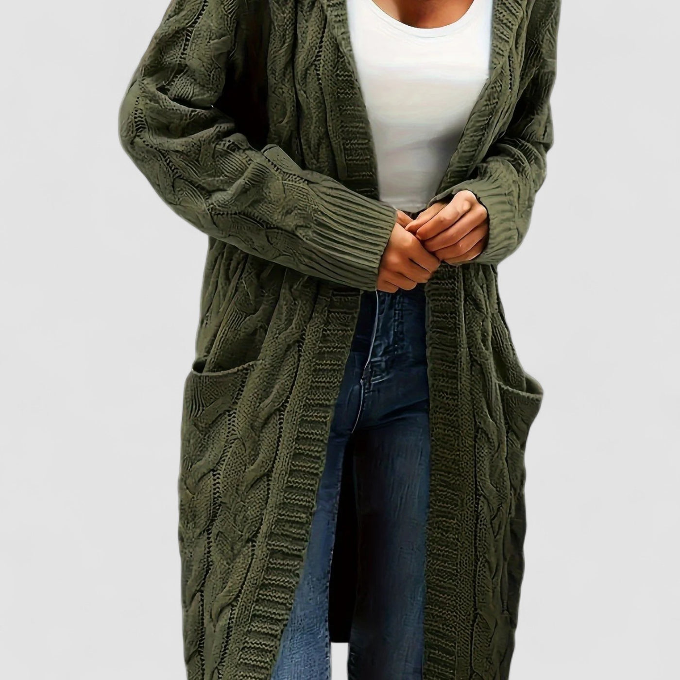 Stilhaus Bern | Lange Strickjacke mit Kapuze und lässiger Eleganz